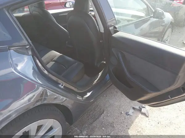 5YJ3E1EB1NF360515 2022 TESLA MODEL 3 - Image 8
