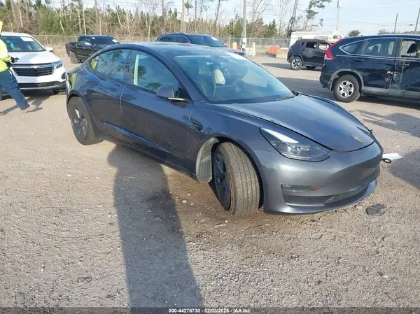 5YJ3E1EB1PF387524 2023 TESLA MODEL 3 - Image 1