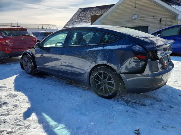 5YJ3E1EB1PF389192 2023 TESLA MODEL 3 - Image 2