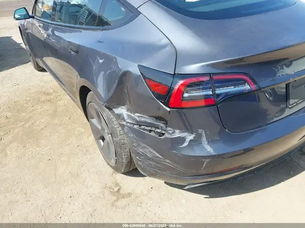 5YJ3E1EB1PF389726 2023 TESLA MODEL 3 - Image 6