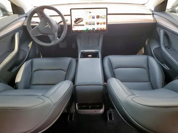 5YJ3E1EB1PF390262 2023 TESLA MODEL 3 - Image 8