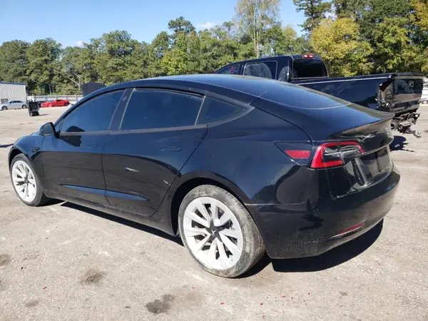 5YJ3E1EB1PF390388 2023 TESLA MODEL 3 - Image 2