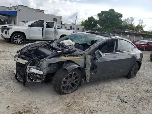 5YJ3E1EB1PF391900 2023 TESLA MODEL 3 - Image 1