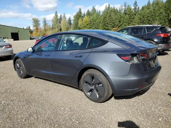 5YJ3E1EB1PF392593 2023 TESLA MODEL 3 - Image 2