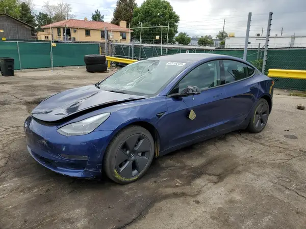 5YJ3E1EB1PF392884 2023 TESLA MODEL 3 - Image 1