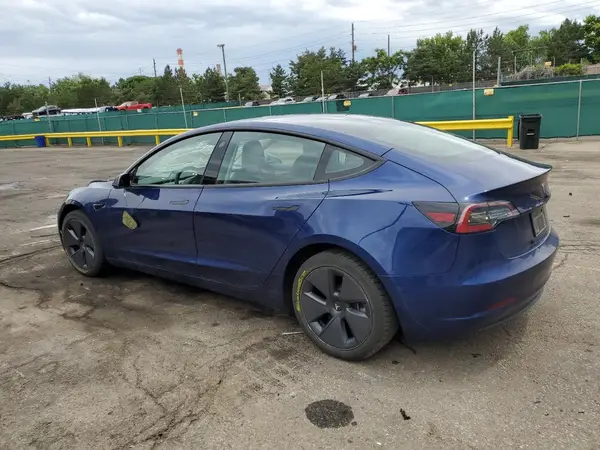 5YJ3E1EB1PF392884 2023 TESLA MODEL 3 - Image 2