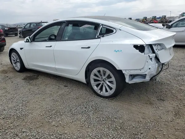 5YJ3E1EB1PF415614 2023 TESLA MODEL 3 - Image 2