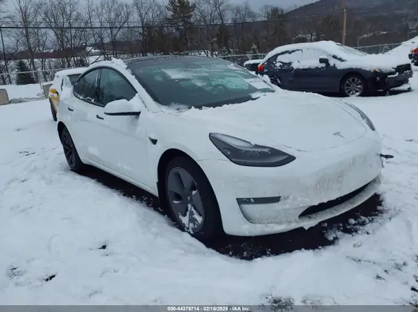 5YJ3E1EB1PF460018 2023 TESLA MODEL 3 - Image 1