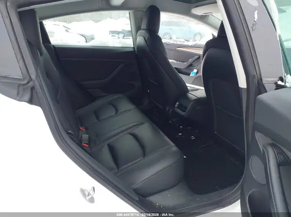5YJ3E1EB1PF460018 2023 TESLA MODEL 3 - Image 8