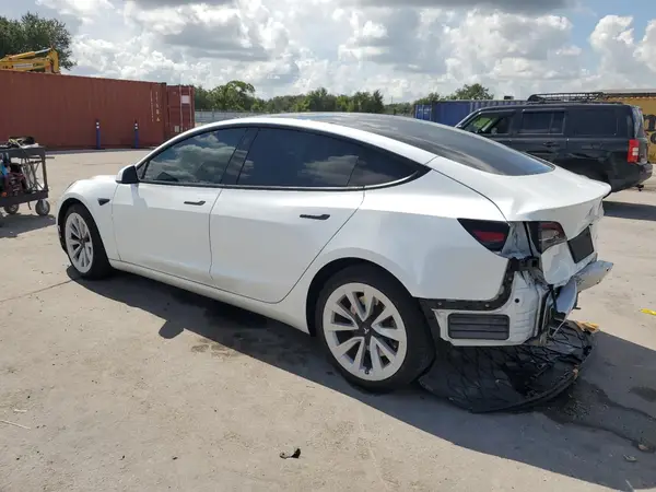 5YJ3E1EB1PF591532 2023 TESLA MODEL 3 - Image 2