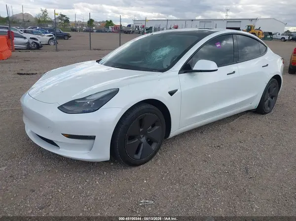 5YJ3E1EB1PF595774 2023 TESLA MODEL 3 - Image 2