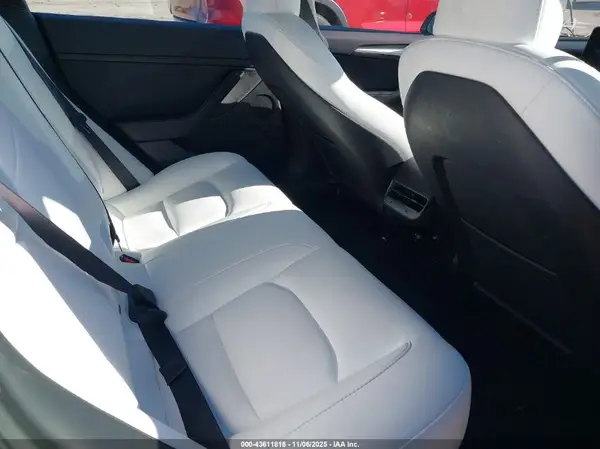 5YJ3E1EB1PF599646 2023 TESLA MODEL 3 - Image 8