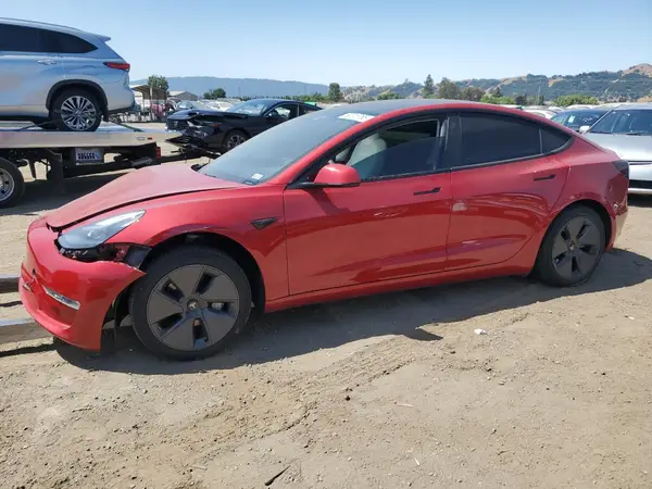 5YJ3E1EB1PF607471 2023 TESLA MODEL 3 - Image 1
