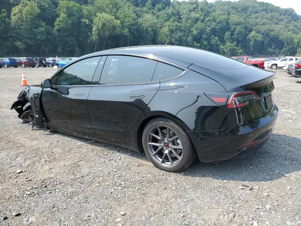 5YJ3E1EB1PF628658 2023 TESLA MODEL 3 - Image 2