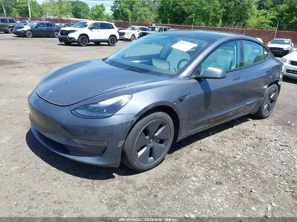 5YJ3E1EB1PF633052 2023 TESLA MODEL 3 - Image 2