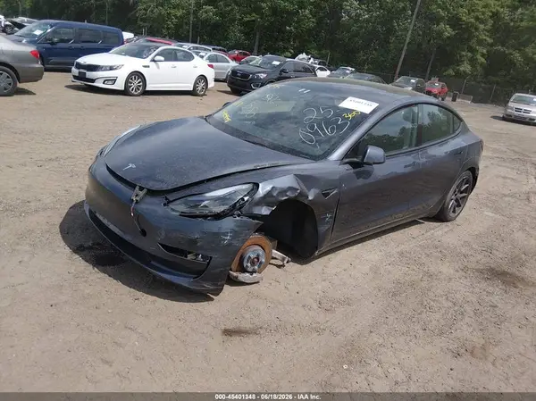 5YJ3E1EB1PF634735 2023 TESLA MODEL 3 - Image 2
