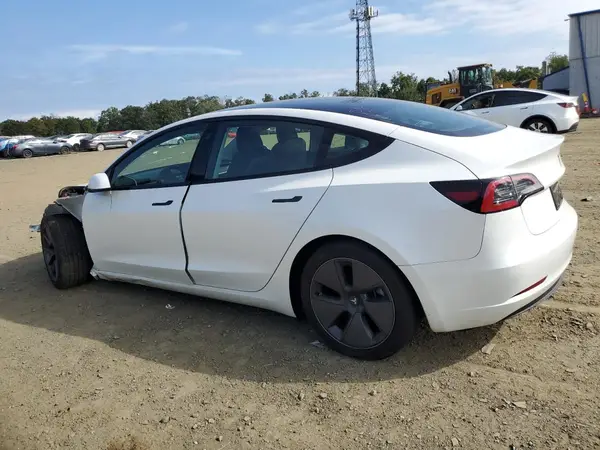 5YJ3E1EB1PF635660 2023 TESLA MODEL 3 - Image 2