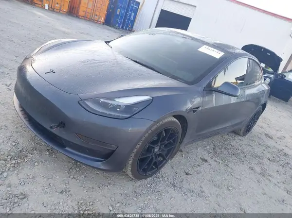 5YJ3E1EB1PF659151 2023 TESLA MODEL 3 - Image 2