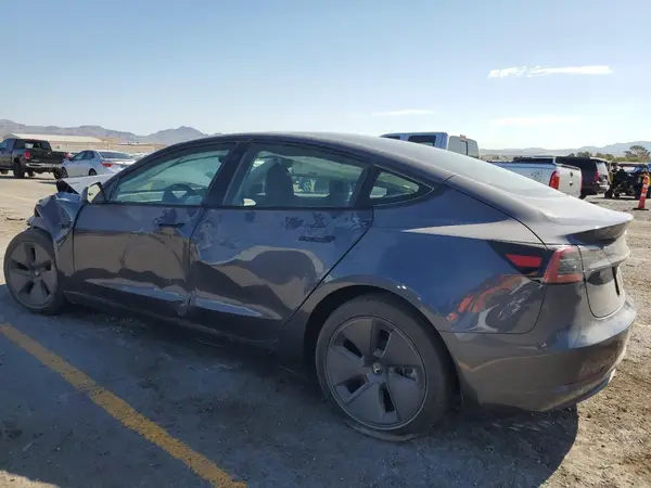 5YJ3E1EB1PF675284 2023 TESLA MODEL 3 - Image 2