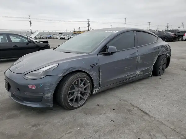 5YJ3E1EB1PF676192 2023 TESLA MODEL 3 - Image 1