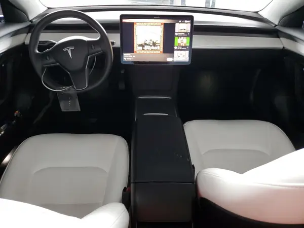 5YJ3E1EB1PF685023 2023 TESLA MODEL 3 - Image 8