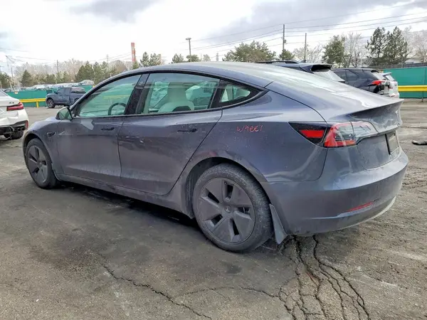 5YJ3E1EB1PF690982 2023 TESLA MODEL 3 - Image 2
