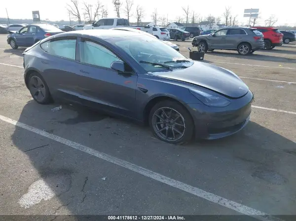 5YJ3E1EB1PF703360 2023 TESLA MODEL 3 - Image 1
