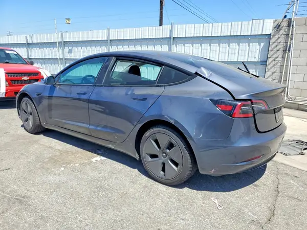 5YJ3E1EB1PF713192 2023 TESLA MODEL 3 - Image 2