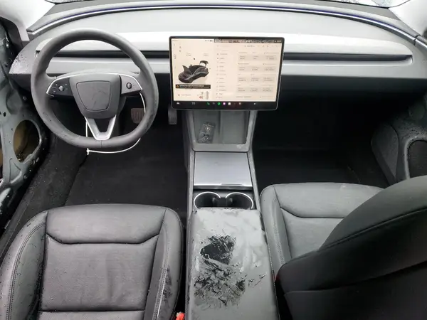 5YJ3E1EB1RF721327 2024 TESLA MODEL 3 - Image 8