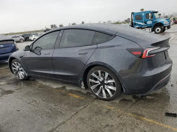 5YJ3E1EB1RF722073 2024 TESLA MODEL 3 - Image 2