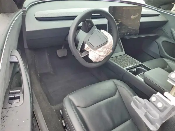 5YJ3E1EB1RF729444 2024 TESLA MODEL 3 - Image 8