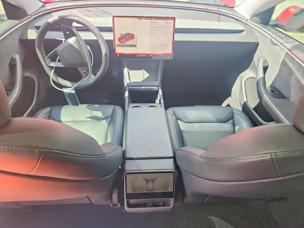 5YJ3E1EB1RF729654 2024 TESLA MODEL 3 - Image 8