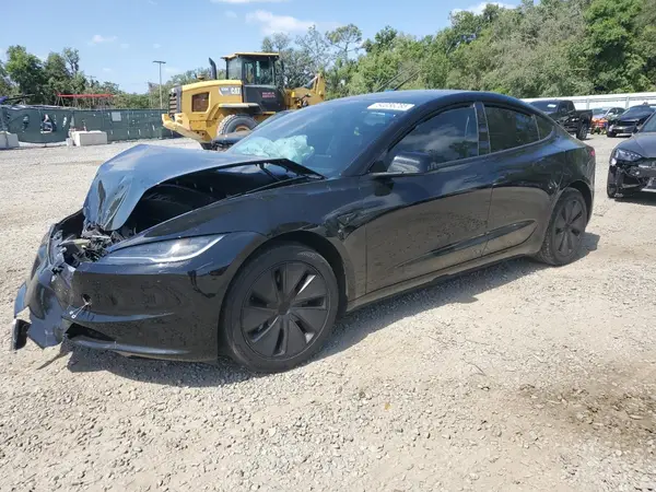 5YJ3E1EB1RF731923 2024 TESLA MODEL 3 - Image 1
