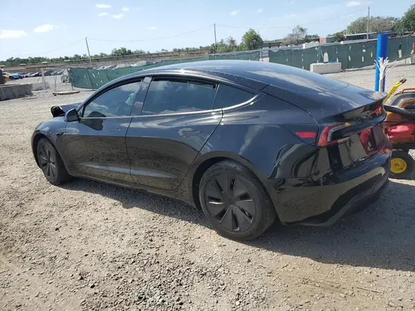 5YJ3E1EB1RF731923 2024 TESLA MODEL 3 - Image 2