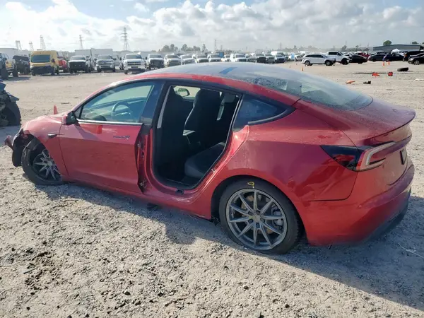 5YJ3E1EB1RF734112 2024 TESLA MODEL 3 - Image 2