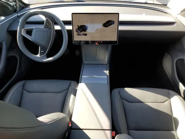 5YJ3E1EB1RF734997 2024 TESLA MODEL 3 - Image 8