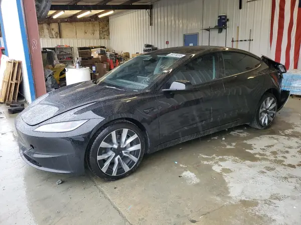 5YJ3E1EB1RF735499 2024 TESLA MODEL 3 - Image 1