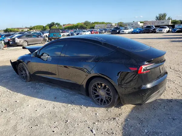 5YJ3E1EB1RF736104 2024 TESLA MODEL 3 - Image 2