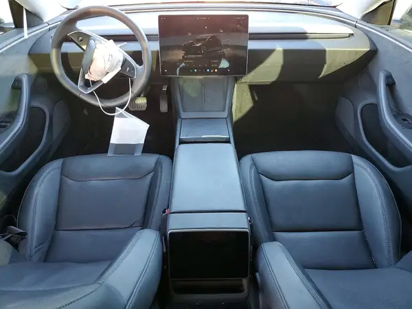 5YJ3E1EB1RF736104 2024 TESLA MODEL 3 - Image 8