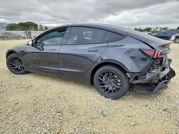 5YJ3E1EB1RF736989 2024 TESLA MODEL 3 - Image 2
