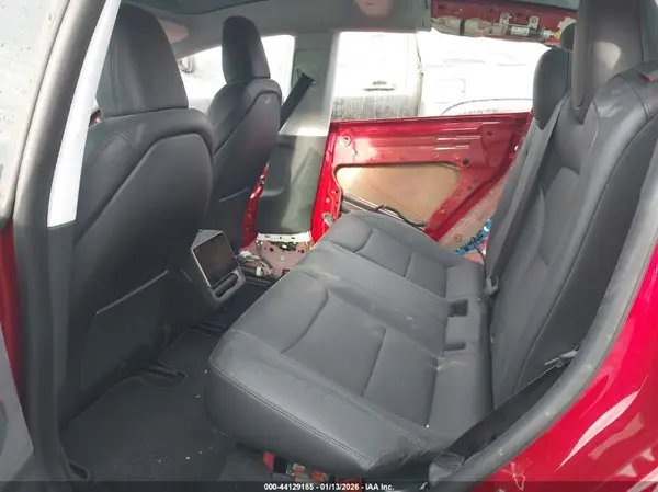 5YJ3E1EB1RF739861 2024 TESLA MODEL 3 - Image 8