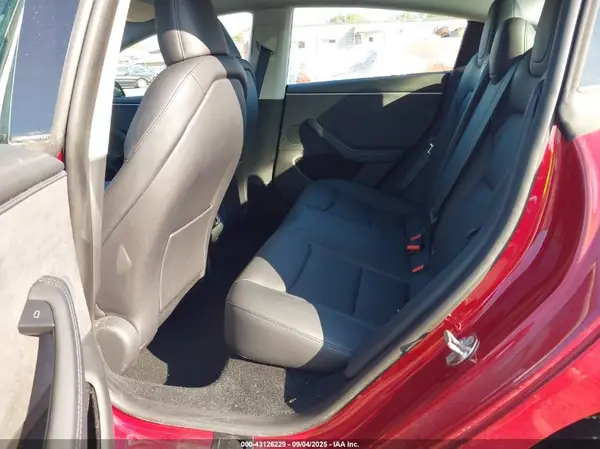 5YJ3E1EB1RF742100 2024 TESLA MODEL 3 - Image 8