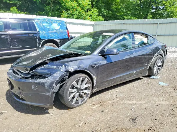 5YJ3E1EB1RF742906 2024 TESLA MODEL 3 - Image 1