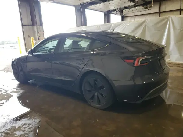 5YJ3E1EB1RF754134 2024 TESLA MODEL 3 - Image 2