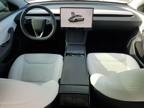 5YJ3E1EB1RF755266 2024 TESLA MODEL 3 - Image 8
