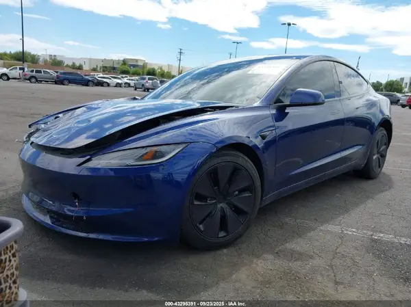 5YJ3E1EB1RF761620 2024 TESLA MODEL 3 - Image 2