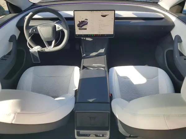 5YJ3E1EB1RF766560 2024 TESLA MODEL 3 - Image 8