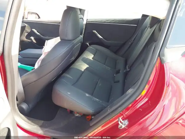 5YJ3E1EB1RF768695 2024 TESLA MODEL 3 - Image 8