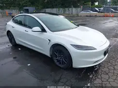 5YJ3E1EB1RF771967 2024 TESLA MODEL 3