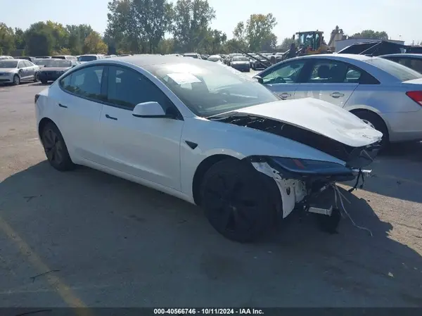 5YJ3E1EB1RF792558 2024 TESLA MODEL 3 - Image 1